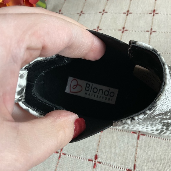 Blondo “Emelia” Snakeskin Embossed Leather Chelsea Ankle Boots B6650 195 Sz 6.5 - Picture 7 of 8